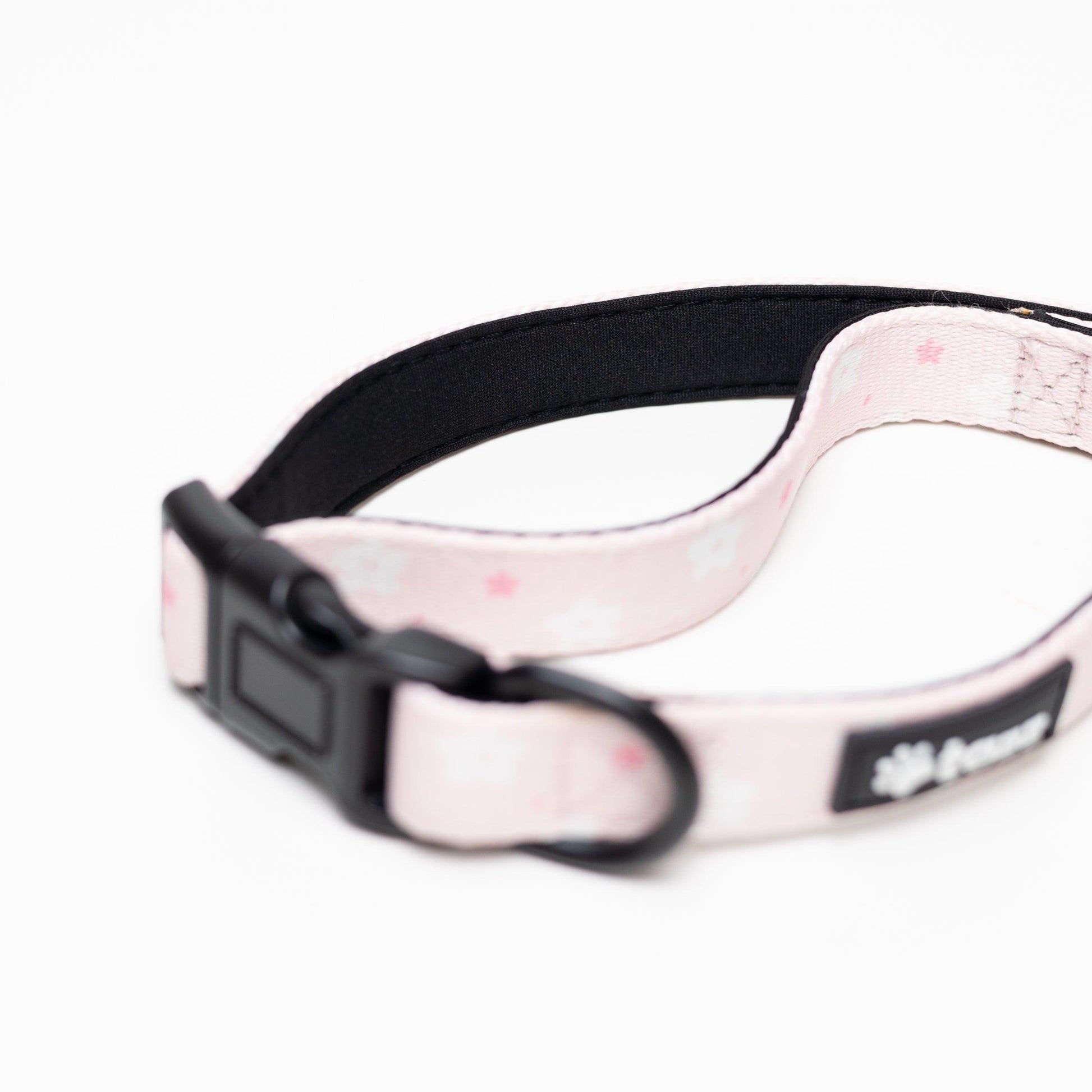 Halsband - Pink Flower - Tazz